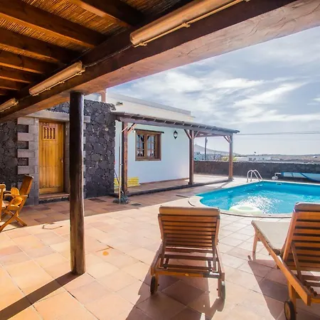 A2 Casas Y Juani Y Juan Lanzarote Tatil Evi Tao