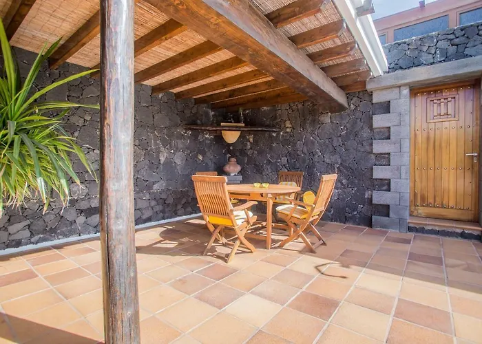 A2 Casas Y Juani Y Juan Lanzarote