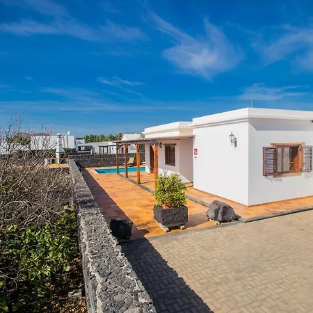 A2 Casas Y Juani Y Juan Lanzarote *